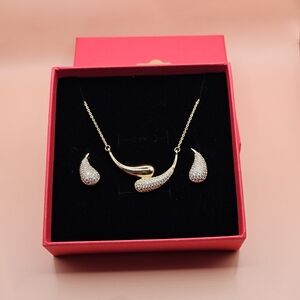 Gold and Silver Necklace Set (New)